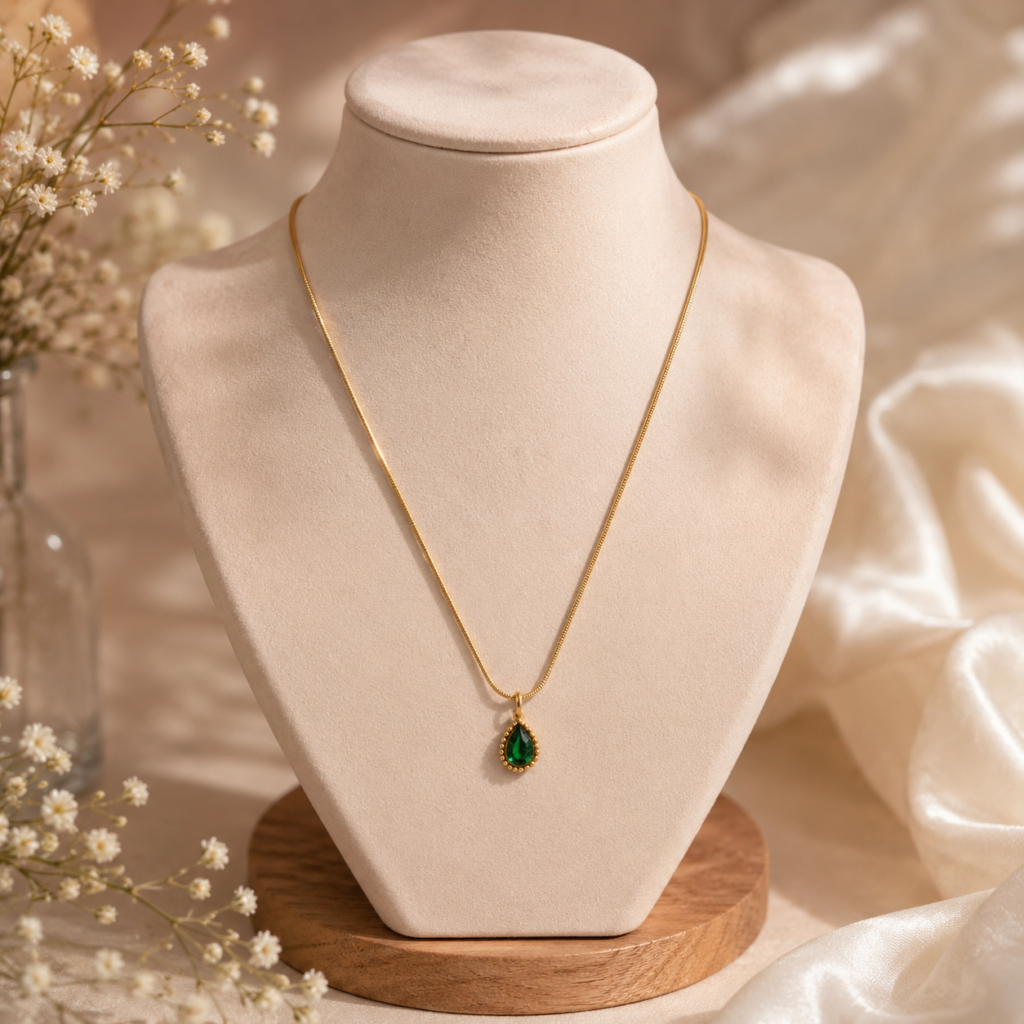 Emerald Dewdrop Necklace