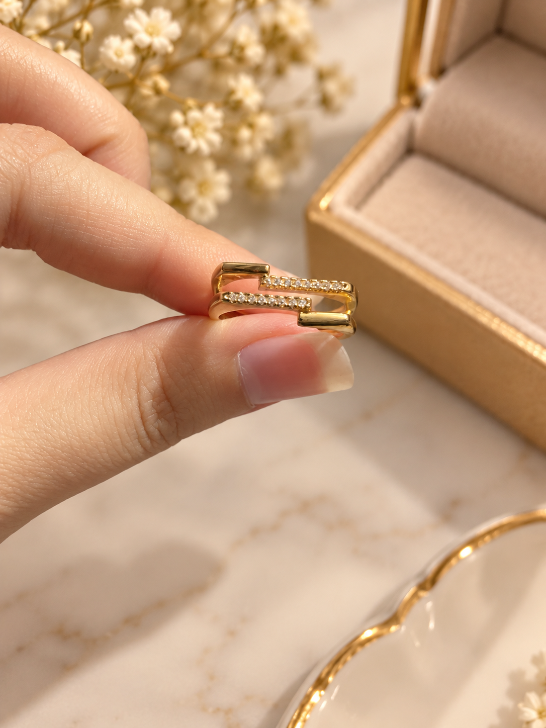 Golden Radiance Ring - Image 2